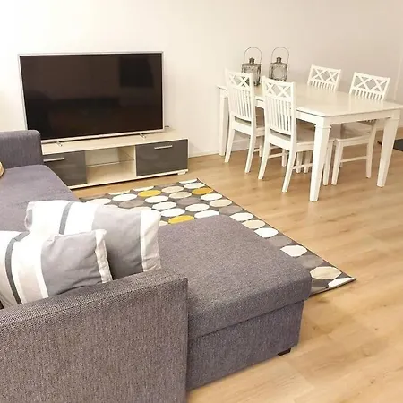 Cozy Near The City Centre! Free Parking Daire *